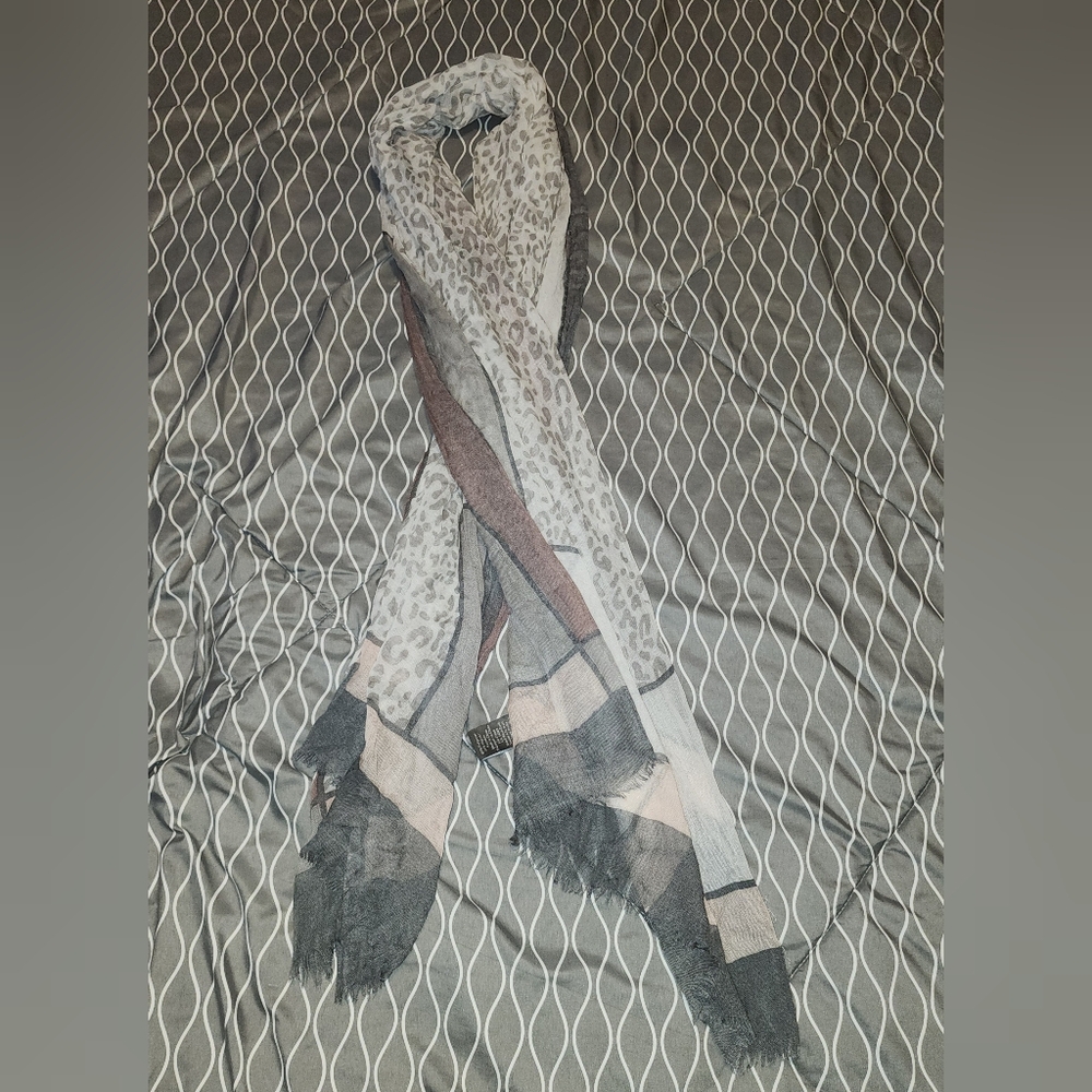 Vince Camuto Scarf